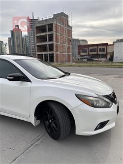 نيسان ألتيما